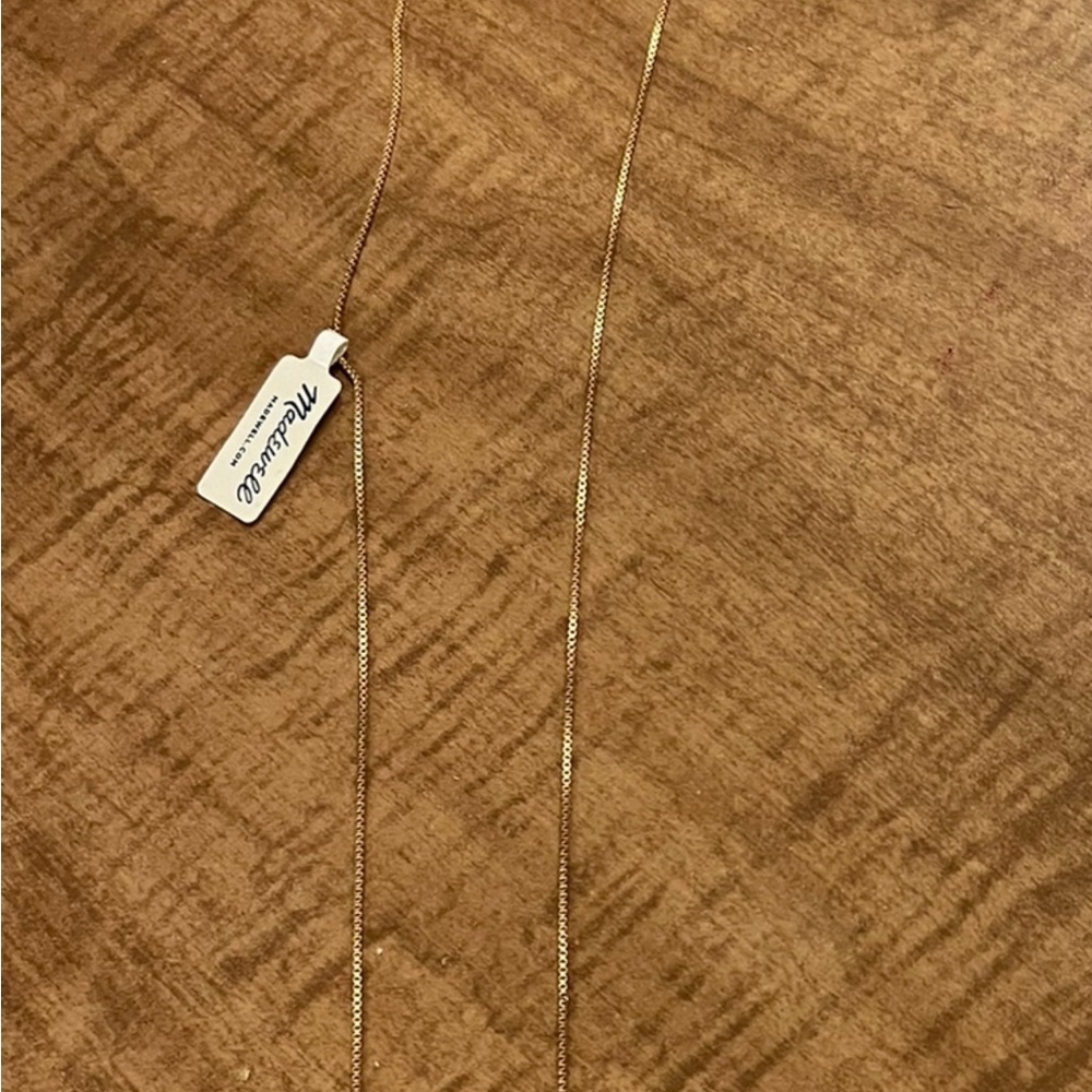 Madewell beautiful necklace